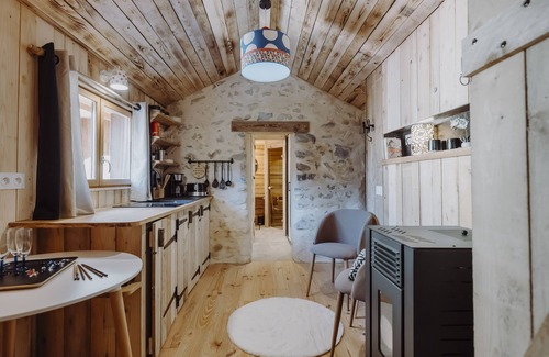 Gap Cabaña | Gîte-Luna de miel-Baño privado con bañera-Vista al patio-Gîte sauna à la ferme