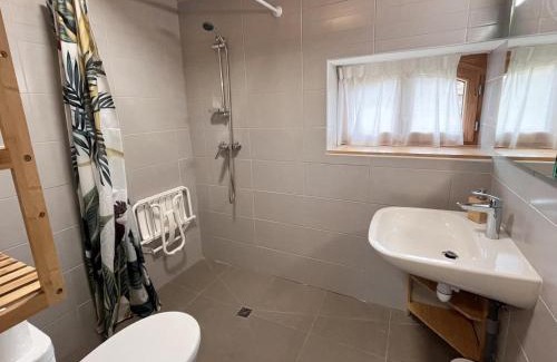 Les Salles Casa | Gîte L'Épicéa, Retraite Nature avec Animaux Admis - FR-1-496-285