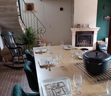 Villiers-Saint-Benoit Casa | Gîte L'instant Ressource pour rassemblement familial ou entre amis au coeur de la Puisaye Forterre