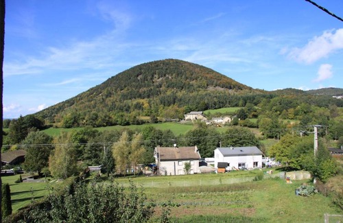 Saint-Hostien Casa | Gîte La Parenthèse