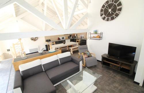 Saulxures-sur-Moselotte Casa | Gîte Le Hangar 67 à Saulxures-sur-Moselotte - Location atypique proche lac