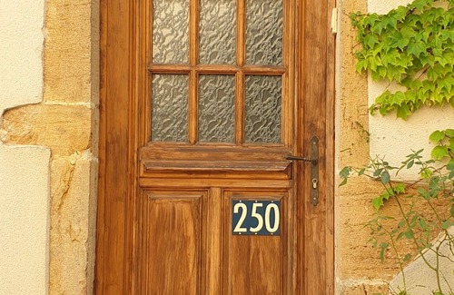 Passenans Casa | Casa de pueblo en Passenans, en la ruta del vino Jura