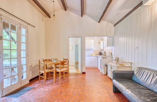 Varaignes Casa | Gîte Le Pêcheur - Domaine l'Étang des Mirandes con piscina compartida