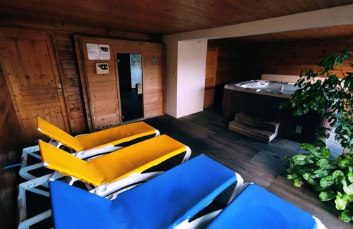 Dommartin-les-Remiremont Cabaña | Gîte dans chalet Martine-Gîte-Familiar-Baño privado con ducha-Vista a la Montana