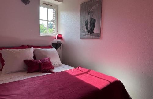 Toulon-sur-Allier Casa | Gîte paisible près de Moulins avec jardin, poêle à bois et parking - FR-1-489-463