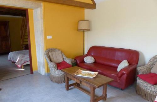 Dompierre-sur-Besbre Casa | Gîte proche Le PAL avec terrasse, jardin et animaux acceptés - FR-1-489-51