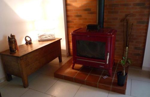 Avermes Casa | Gîte rénové à Moulins avec piscine partagée - FR-1-489-324