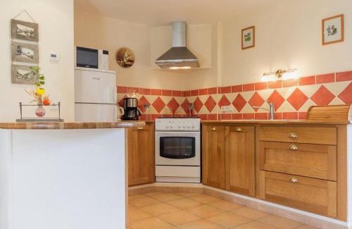 Les Touches Casa | Gîte rénové avec jardin et terrasse sur exploitation agricole, proche étang et lac, parfait familles - FR-1-306-1165