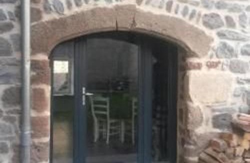 La Fagette Casa | Gîte rénové idéal pour randos et astronomie, calme assuré, proche Puy-en-Velay et activités nature. - FR-1-582-318