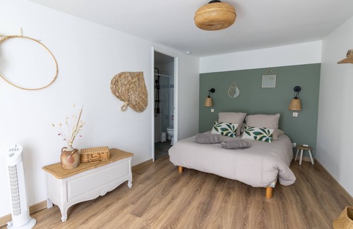Les Ulmes Apartamento | Gîte Racines - Appt avec terrasse
