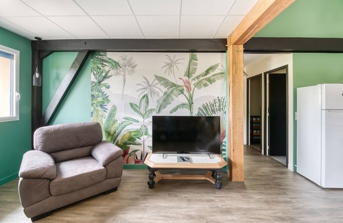 Montreuil-Bellay Apartamento | Gîte Ruelle aux Vaches - Appt avec piscine partagée