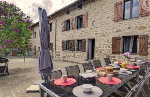 Chalmazel-Jeansagniere Casa | Gîte rustique rénové, confort moderne, vue sur les Alpes - FR-1-496-253