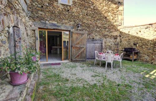La Terrasse-sur-Dorlay Casa | Gîte rustique proche Saint-Étienne, idéal familles, animaux admis - FR-1-496-72