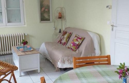 Saint-Gervais-la-Foret Casa | Gîte Saint-Gervais-la-Forêt, 3 pièces, 4 personnes - FR-1-491-145