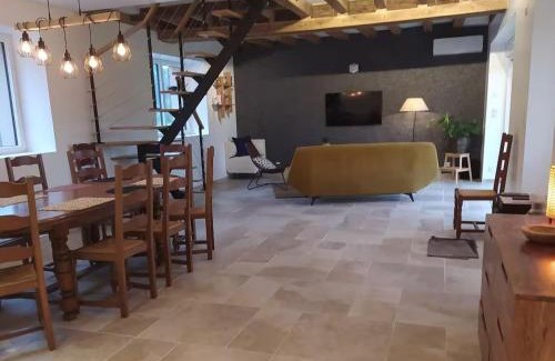 Villaines-sous-Malicorne Casa | Gîte spacieux et confortable proche de La Flèche - FR-1-410-471