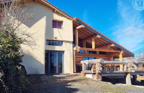 Saint-Jean-Soleymieux Casa | Gîte spacieux avec jacuzzi dans un cadre champêtre - FR-1-496-313