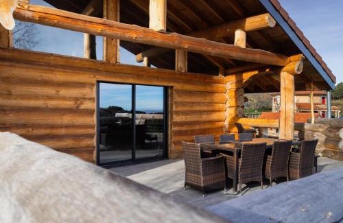 Saint-Jean-Soleymieux Casa | Gîte spacieux avec jacuzzi dans un cadre champêtre - FR-1-496-313