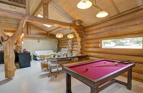 Saint-Jean-Soleymieux Casa | Gîte spacieux avec jacuzzi dans un cadre champêtre - FR-1-496-313