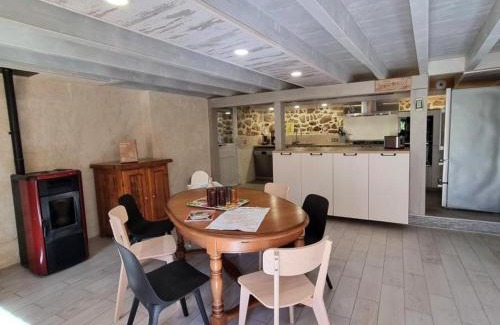 Usson-en-Forez Casa | Gîte spacieux avec bain nordique et wifi en pleine nature - FR-1-496-359