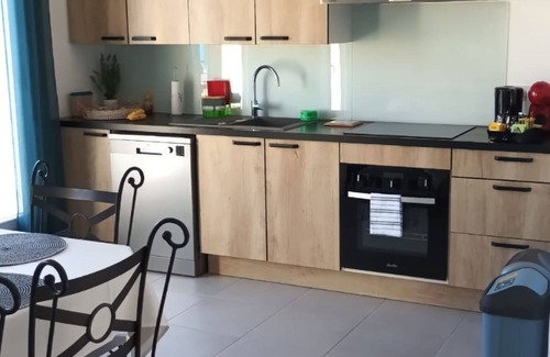 Saint-Ciers-dAbzac Casa | Gîte T3 65m² enclosed garden, free parking - Near Libourne / Saint Emilion