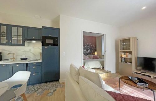 La Chapelle d'Audaine Casa | Gîte tout confort avec piscine chauffée, jardin et terrasse, idéal pour curistes et randonneurs - FR-1-497-199