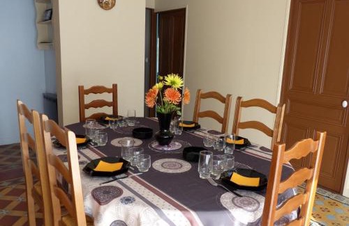 Molinet Casa | Gîte tout confort à Molinet, climatisé, avec cour close et proche de la Voie Verte ! - FR-1-489-253