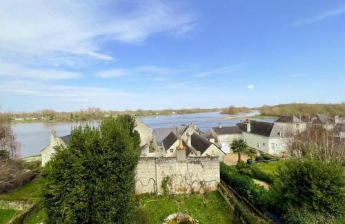 Candes-Saint-Martin Casa | Gîte XIXè de charme à Candes-St-Martin avec jardin clos - FR-1-381-612
