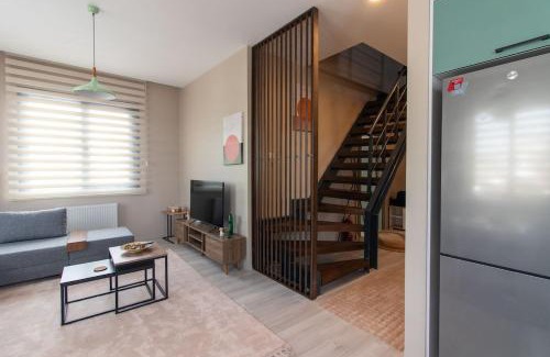 Kemerburgaz Apartamento | Göktürk's Finest 2BR Stylish, Spacious & Prime