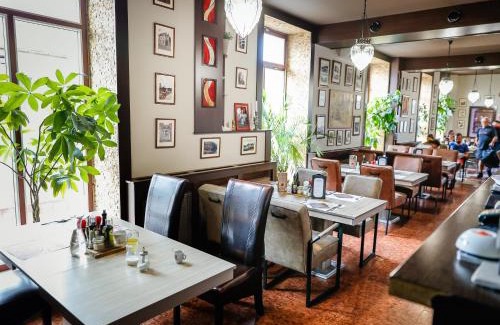 Kormend Cama Y Desayuno | Gőzmalom Étterem és Panzió