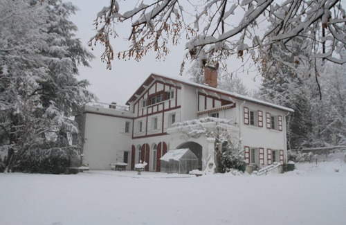 Saint-Martin-d'Uriage Villa | G2 Air-conditioned panoramic apartment between city and mountains