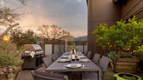 Santa Rosa Casa | Gable by AvantStay Beautiful 3.5 Acre Oasis w Gorgeous Views Pool Hot Tub