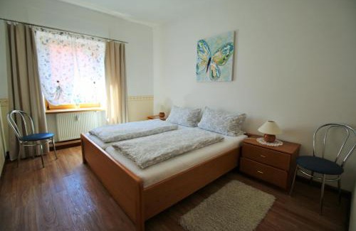 Rachtig Apartamento | Gaestehaus Kön - Fewo Farfalle