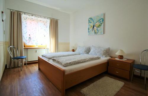 Rachtig Apartamento | Gaestehaus Kön - Fewo Farfalle
