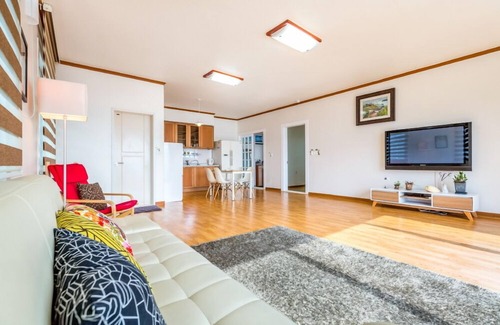 Naegan-ri Apartamento | Gajok Pension