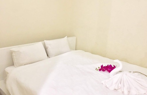 Son Tra Complejo | El GALINA ofrece alojamiento con jardín, bar y zona de piscina privada.