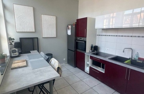 Tournai Apartamento | Gallait Suites - Heart of Tournai with AC, WiFi..