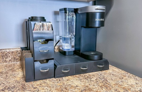 Six Mile Condominio | Game Day Lake Retreat - Close to Clemson - Sunset views of Lake Keowee