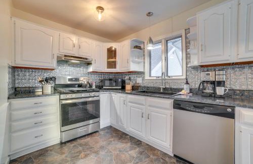 Lake City Casa | Game Room and Hot Tub! Waterfront Lake City Getaway