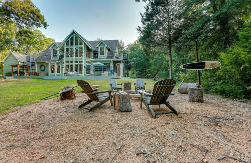 Gober Casa | Game Room and Lake Bonham On-Site Family Getaway!