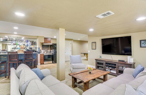 Highlands Ranch Apartamento | Game Room, Home Gym & Deck: Littleton Apartment