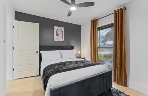 MLK Casa | Game Room - Lux Spacious Home