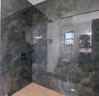 MLK Casa | Game Room - Lux Spacious Home