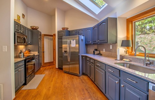 Nellysford Casa | Game Room, Sauna, Bonus Apartment Near Wintergreen Resort!