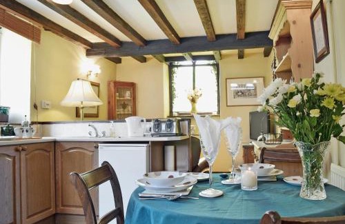 Llangadog Casa | Gamekeepers Cottage - Hw7729