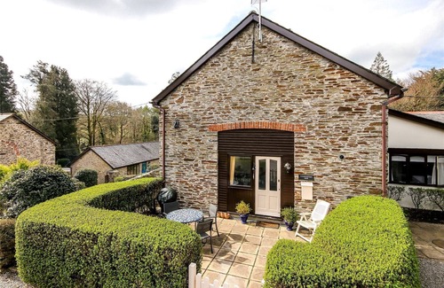 Ivybridge Cabaña | Gamekeepers Hide - Stunning cottage with two heated pools feet away