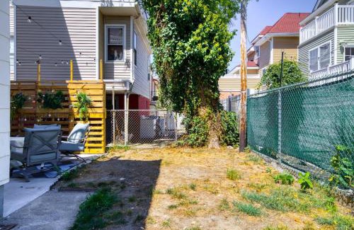Ventnor City Casa | Gammys Beach Getaway Sleeps 20 2 blocks to Beach