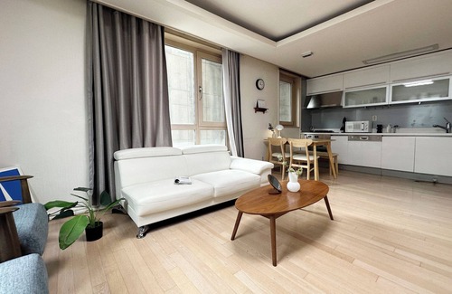 Yeoksam Apartamento | Gangnam apartment 72m2 3bedrooms 2private bathrooms fully furnished apartment