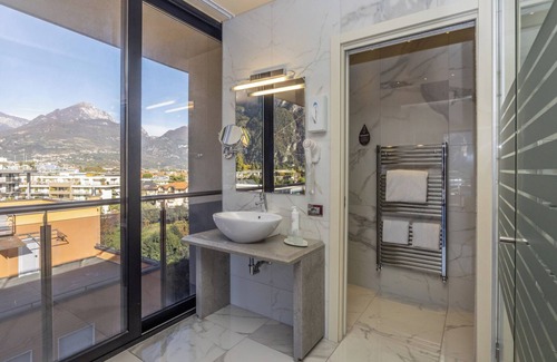 Riva del Garda Hotel | Garda Suite Hotel ****S - Tonelli Hotels