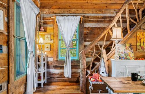 Gnaw Bone Casa | Garden Cabin