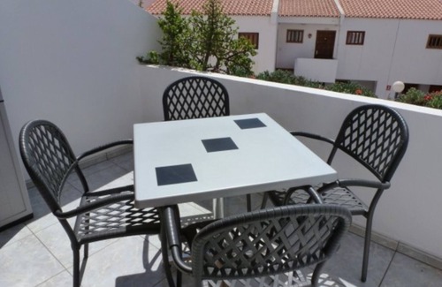 San Eugenio Apartamento | complejo Garden City una ubicación ideal para la playa, tiendas, restaurantes y bares